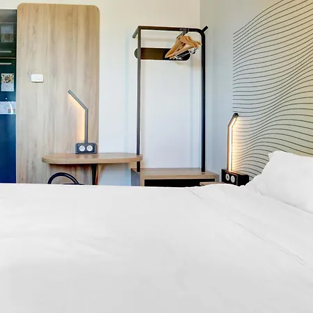 Otel Reims Bezannes