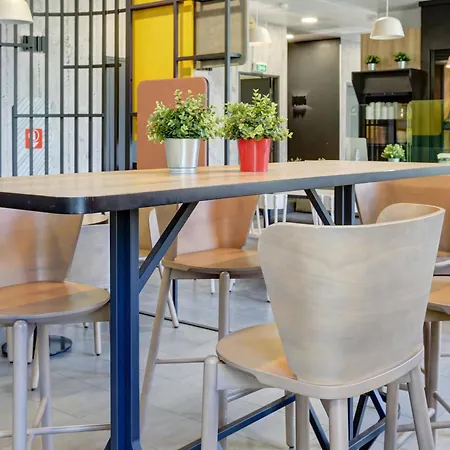 Otel Reims Bezannes