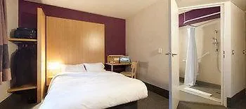 Reims فندق 2*
