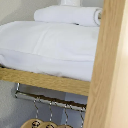 Otel Reims 2*