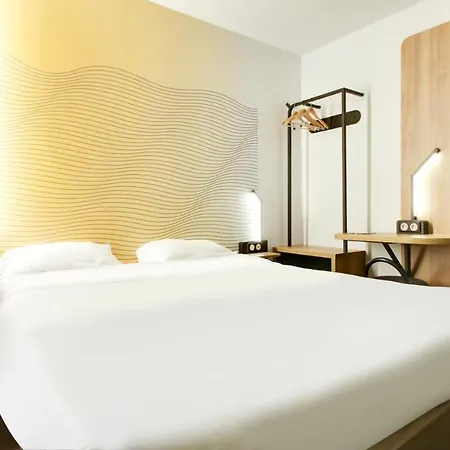 Hotel Reims 2*